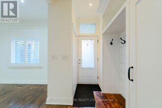 239 Bain Ave in Toronto, ON - Building Photo - Building Photo