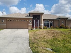 2321 SW 19th St in Cape Coral, FL - Building Photo