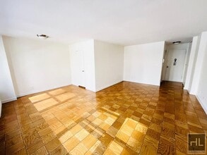 236 E 36th St in New York, NY - Building Photo - Building Photo