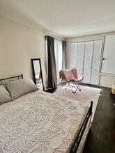 24 N Chestnut St, Unit 1 first floor in New Paltz, NY - Foto de edificio - Building Photo