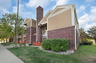 202 Glengarry Dr in Bloomingdale, IL - Foto de edificio - Building Photo