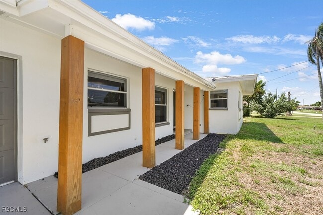 property at 5141 York Ct