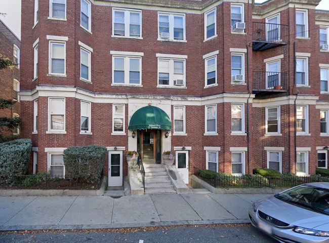 5 Barrows St, Unit 4A