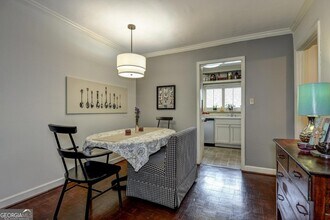 282 Ardmore Cir NW, Unit 2 in Atlanta, GA - Building Photo - Building Photo