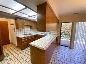 208 Lester Ln in Los Gatos, CA - Building Photo - Building Photo