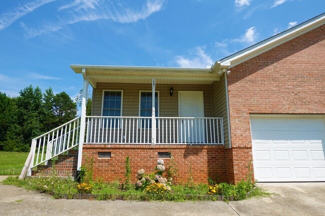 property at 129 River Oaks Cir