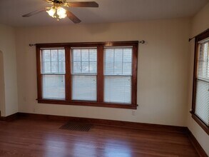 415 W 6th St in Newton, KS - Building Photo - Building Photo