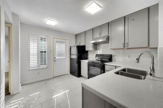 2111 E Belt Line Rd in Richardson, TX - Building Photo - Building Photo