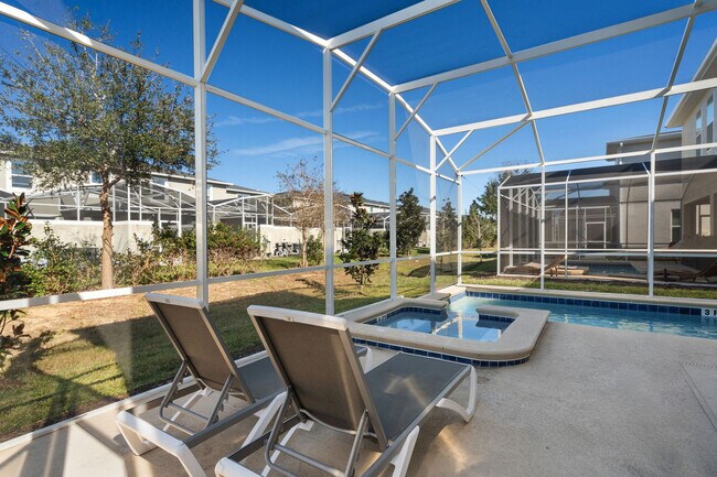 8943 Play Through Dr in Davenport, FL - Foto de edificio - Building Photo