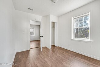 3173 3rd St Cir S in Jacksonville, FL - Building Photo - Building Photo