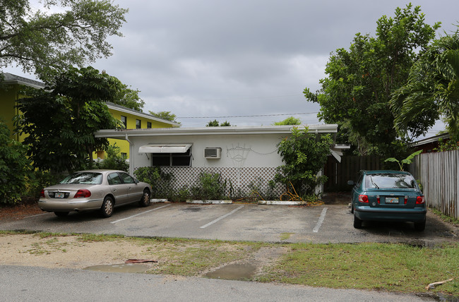 1018 NE 18th St in Fort Lauderdale, FL - Building Photo - Building Photo