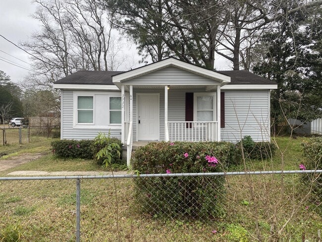 property at 3932 Brookmont Dr