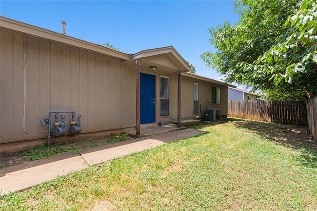 702 Misty Morning Way in Round Rock, TX - Building Photo - Building Photo