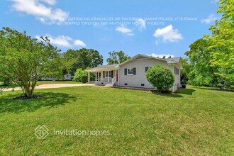 21841 Torrence Chapel Rd in Cornelius, NC - Building Photo - Building Photo