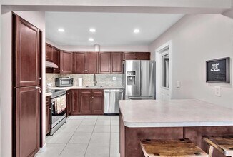 3668 E Forge Rd in Davie, FL - Building Photo - Building Photo