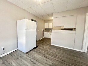 501-503 16th Ave in Moline, IL - Building Photo - Building Photo