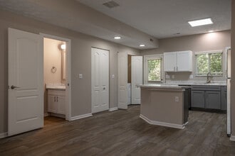 The Franklin at Crossridge in Canal Winchester, OH - Building Photo - Interior Photo