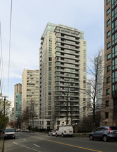 The George in Vancouver, BC - Building Photo - Building Photo