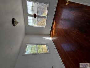 521 N 9th St in Harlingen, TX - Foto de edificio - Building Photo