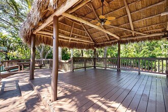 11301 SW 91st Ave in Miami, FL - Building Photo - Building Photo