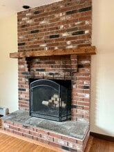 6 Hall Ln in Berlin, CT - Building Photo - Building Photo