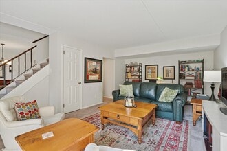 9 Old Forge Crossing in Devon, PA - Building Photo - Building Photo