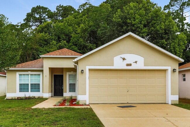 property at 2668 Lantana Lakes Dr W