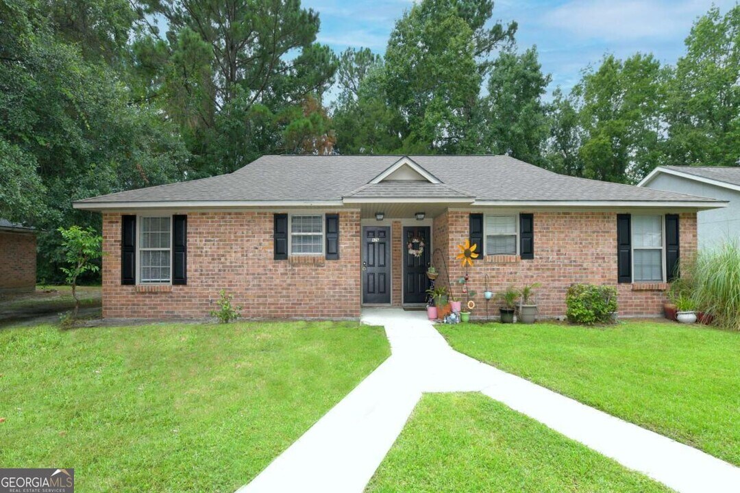 426 Admiral's Walk Dr in St. Marys, GA - Building Photo