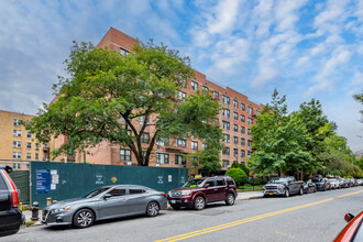 The Gentry Apartments in Brooklyn, NY - Foto de edificio - Primary Photo