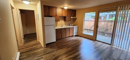 303 6th Ave in Kirkland, WA - Building Photo - Building Photo