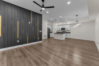 110 Webb in San Antonio, TX - Building Photo - Building Photo