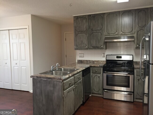 20 Bridgewater Dr in Newnan, GA - Building Photo - Building Photo