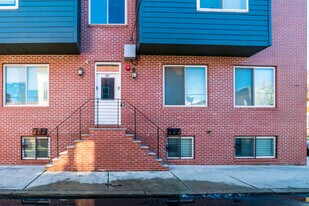 1827 S 20th St, Unit L1 in Philadelphia, PA - Building Photo