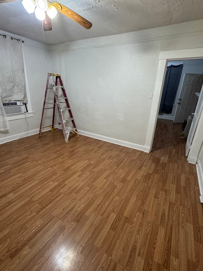 220 Cedar St, Unit 3