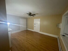 388 E Merrimack St in Lowell, MA - Building Photo - Building Photo