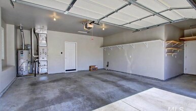 2678 E Ragusa Ln in Meridian, ID - Building Photo - Building Photo