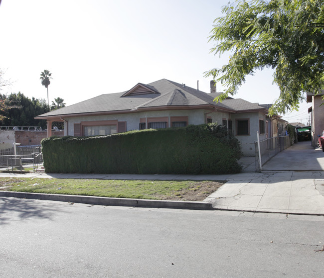 113-119 N Hoover St in Los Angeles, CA - Building Photo - Building Photo