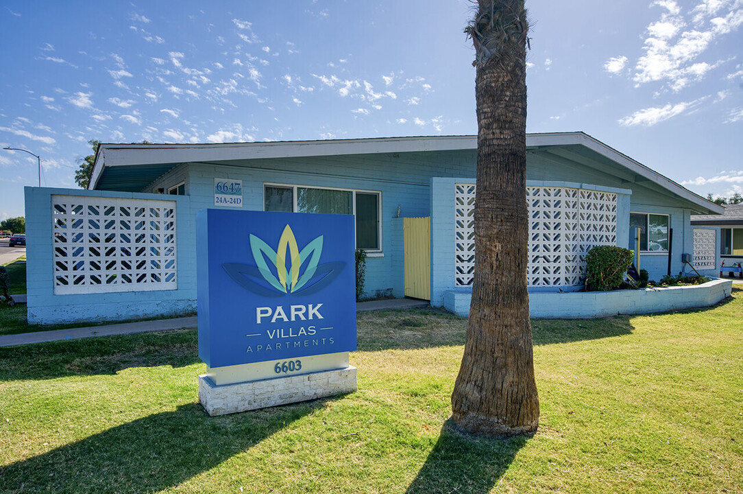 Park Villas in Glendale, AZ - Foto de edificio