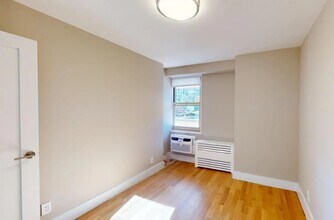 311 Greenwich St in New York, NY - Building Photo - Building Photo