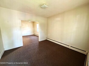 702 Morgan St in Dickson City, PA - Building Photo - Building Photo