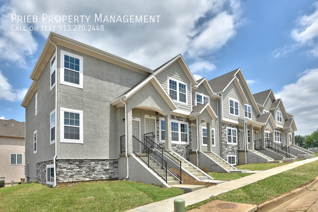 property at 1823 W Spruce St