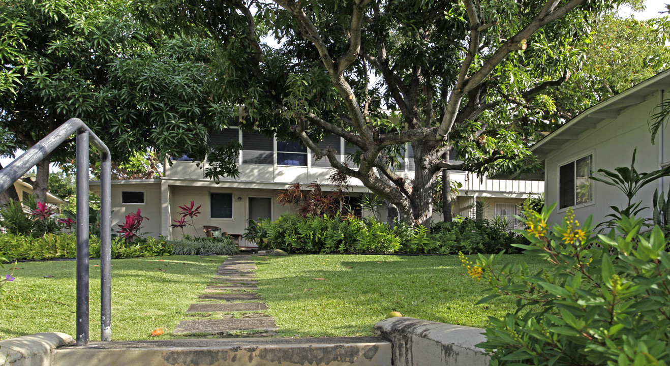 1510 Thurston Ave in Honolulu, HI - Foto de edificio