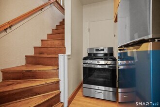 45 W North St, Unit 45 in Stamford, CT - Foto de edificio - Building Photo