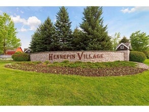 9995 Wildflower Dr in Eden Prairie, MN - Building Photo - Building Photo