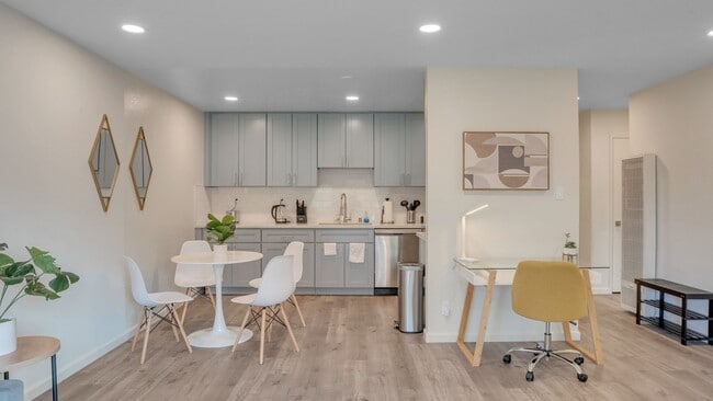 Harrison St Apartments