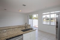 10979 NW 79th St in Miami, FL - Building Photo - Building Photo