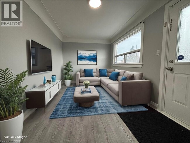 property at 46 Delena Ave S