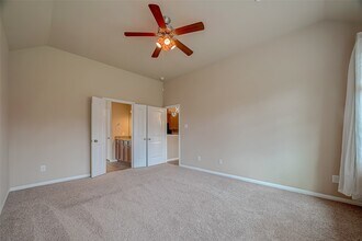 2431 Garden Falls Dr in Conroe, TX - Building Photo - Building Photo