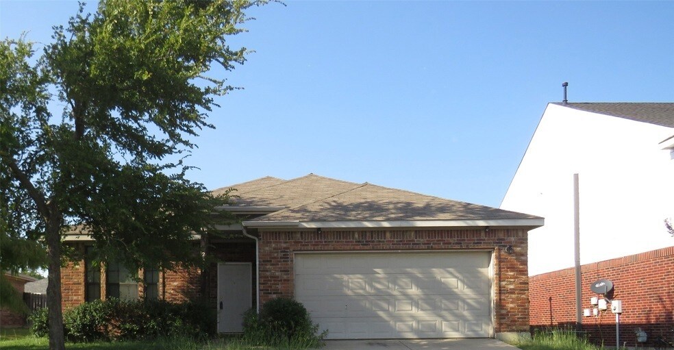2821 Hilcroft Ave in Denton, TX - Building Photo