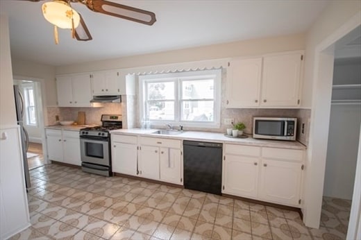10 Eliot St, Unit 1 in Medford, MA - Building Photo - Building Photo